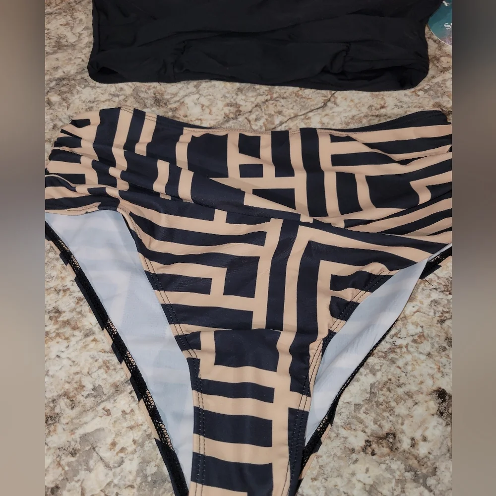 Bikini Set NWT Size Medium ❤️❤️